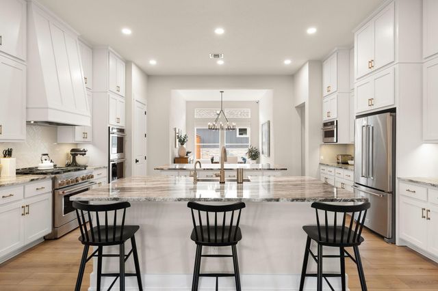 153 McNaughton DR, Liberty Hill, TX 78642