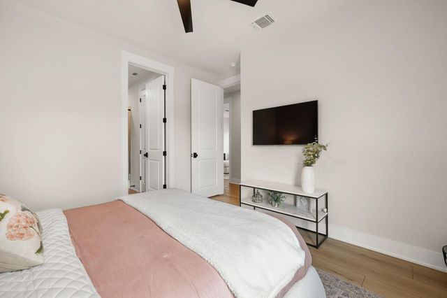 153 McNaughton DR, Liberty Hill, TX 78642