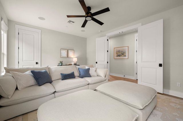 153 McNaughton DR, Liberty Hill, TX 78642