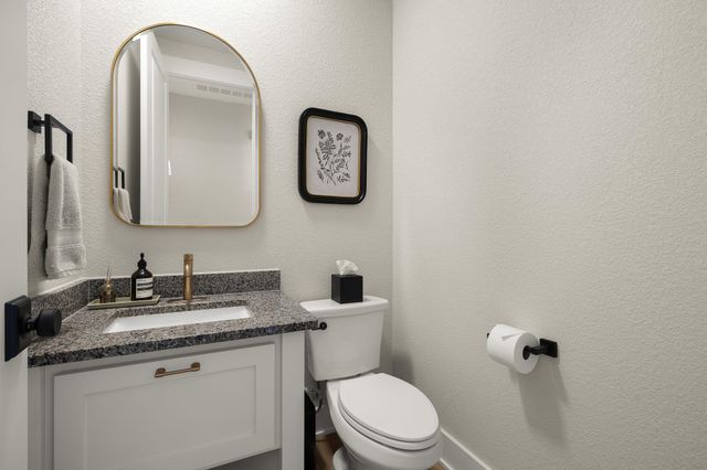 153 McNaughton DR, Liberty Hill, TX 78642