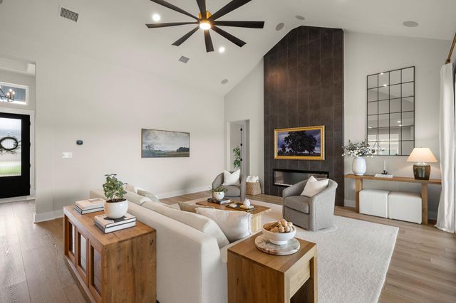 153 McNaughton DR, Liberty Hill, TX 78642