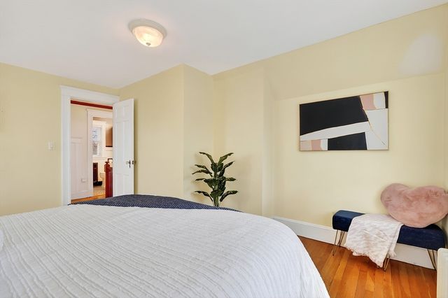 50 Cerdan Ave, Boston, MA 02132