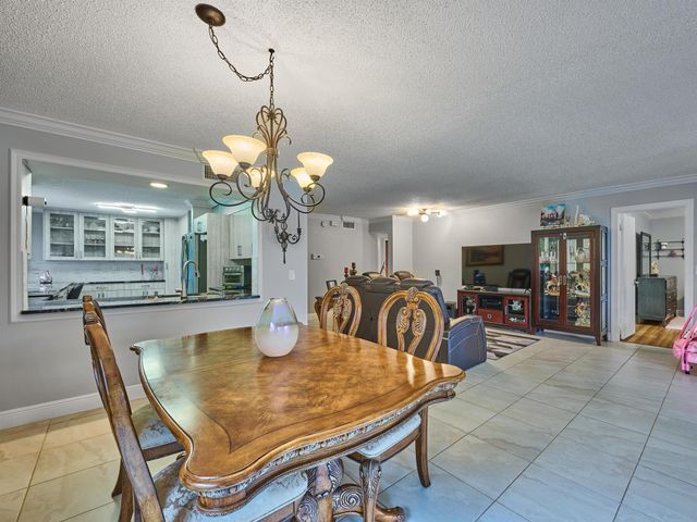 11262 Green Lake Drive 204, Boynton Beach, FL 33437