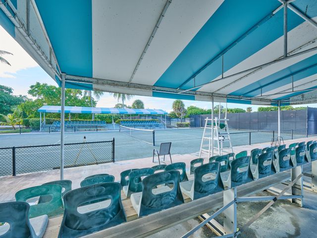 11262 Green Lake Drive 204, Boynton Beach, FL 33437