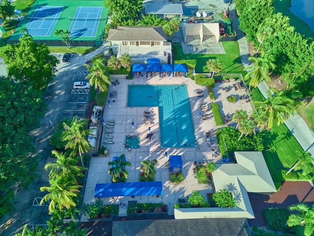 11262 Green Lake Drive 204, Boynton Beach, FL 33437