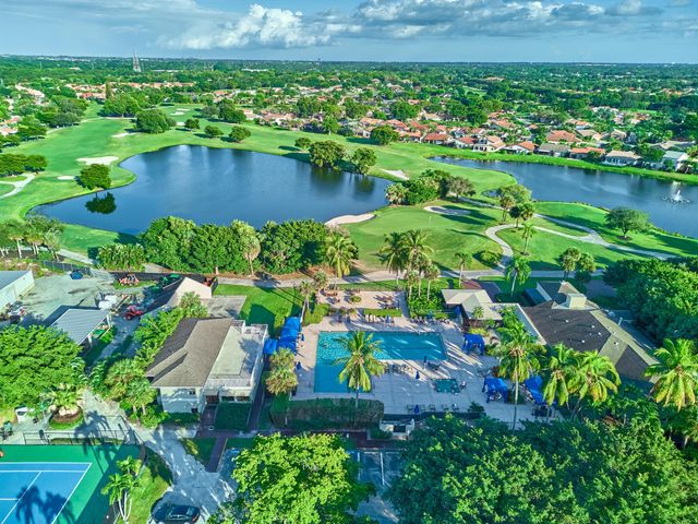 11262 Green Lake Drive 204, Boynton Beach, FL 33437