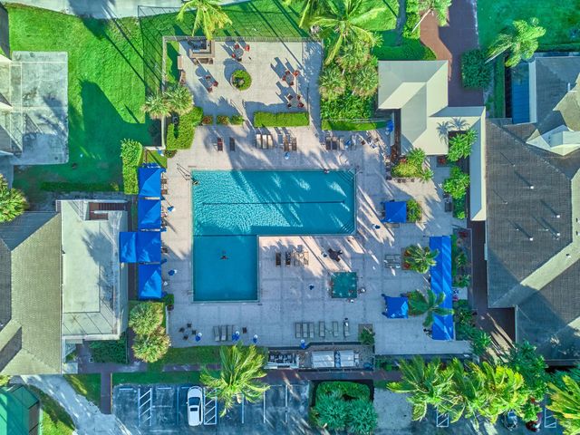 11262 Green Lake Drive 204, Boynton Beach, FL 33437