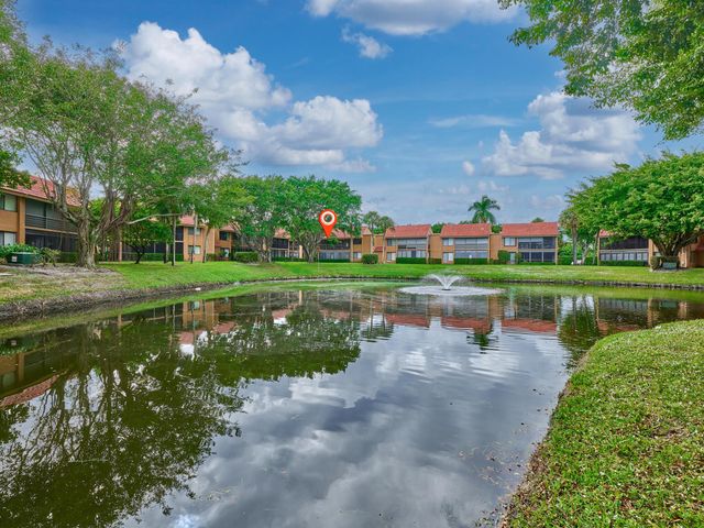 11262 Green Lake Drive 204, Boynton Beach, FL 33437