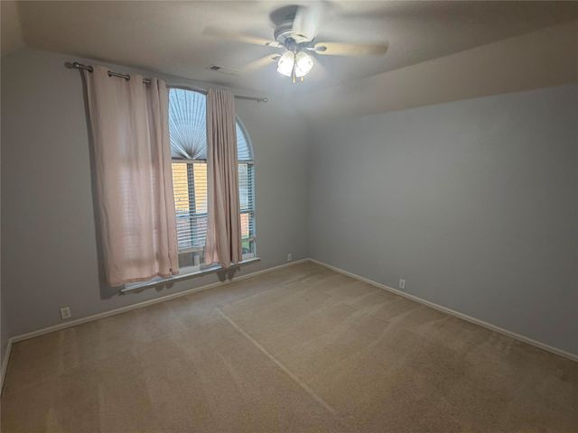2712 Thorncreek Lane, Fort Worth, TX 76177