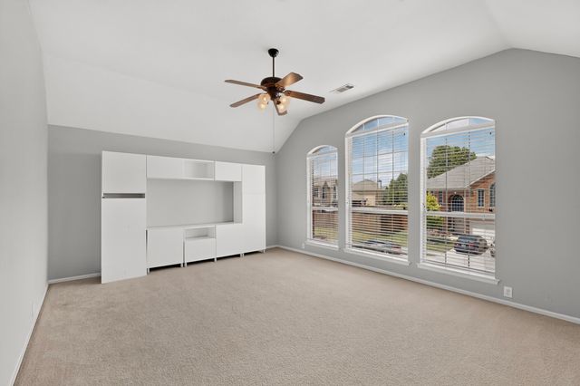 2712 Thorncreek Lane, Fort Worth, TX 76177