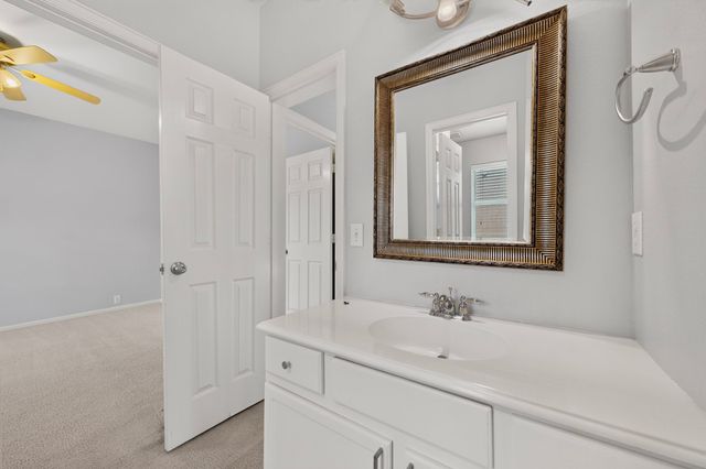 2712 Thorncreek Lane, Fort Worth, TX 76177