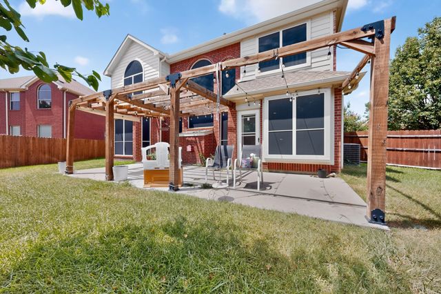 2712 Thorncreek Lane, Fort Worth, TX 76177