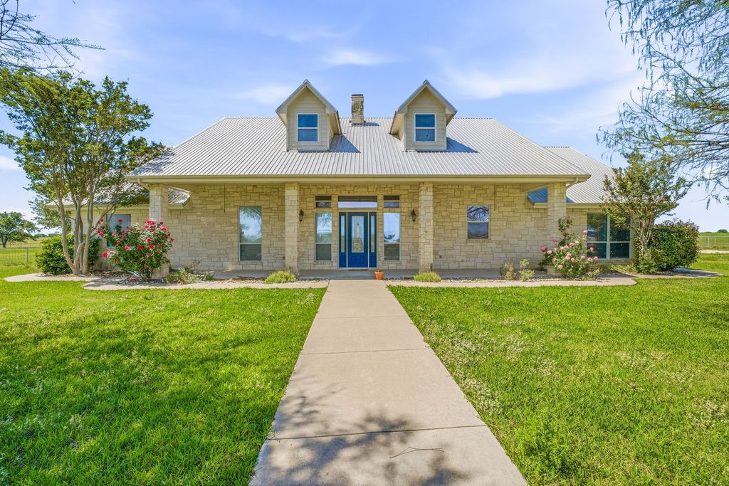 2450 Wood Road, Tolar, TX 76476