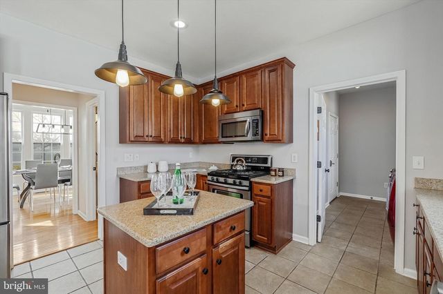 4 HARVEST LN, Pemberton, NJ 08068