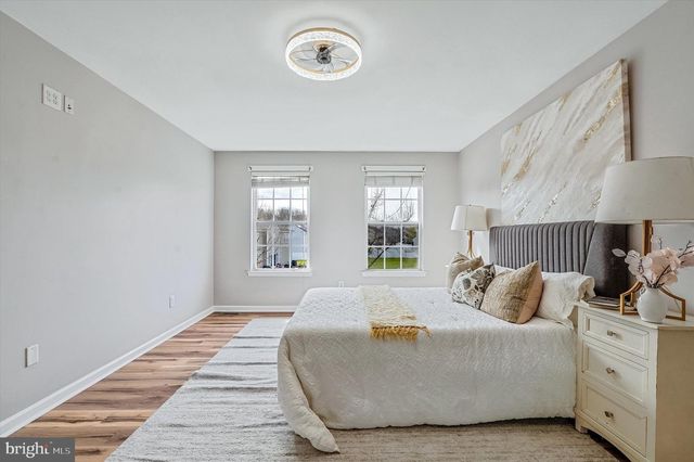 4 HARVEST LN, Pemberton, NJ 08068