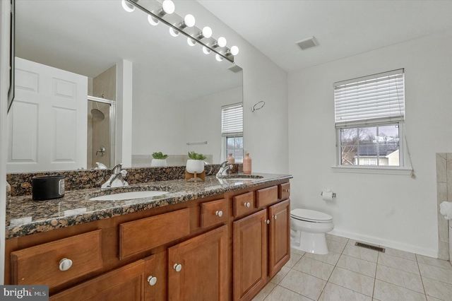 4 HARVEST LN, Pemberton, NJ 08068