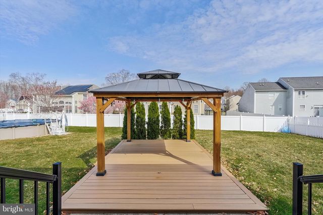 4 HARVEST LN, Pemberton, NJ 08068