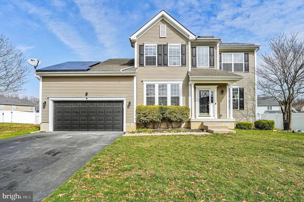 4 HARVEST LN, Pemberton, NJ 08068