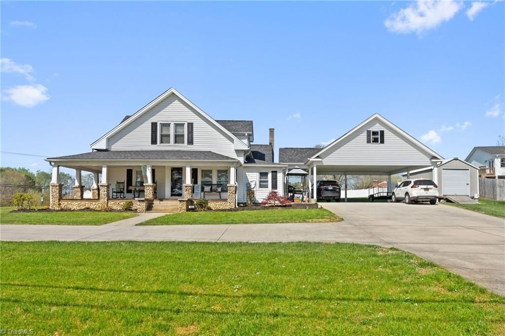 1430 Forrest Drive, Mount Airy, NC 27030