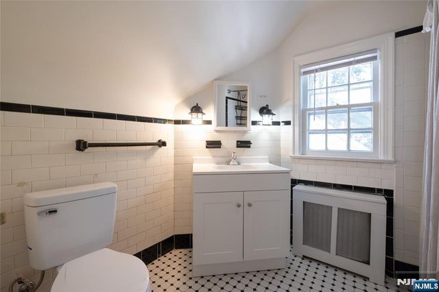 198 Rodney Street, Glen Rock, NJ 07452