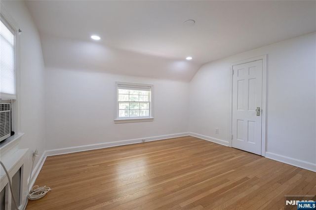 198 Rodney Street, Glen Rock, NJ 07452
