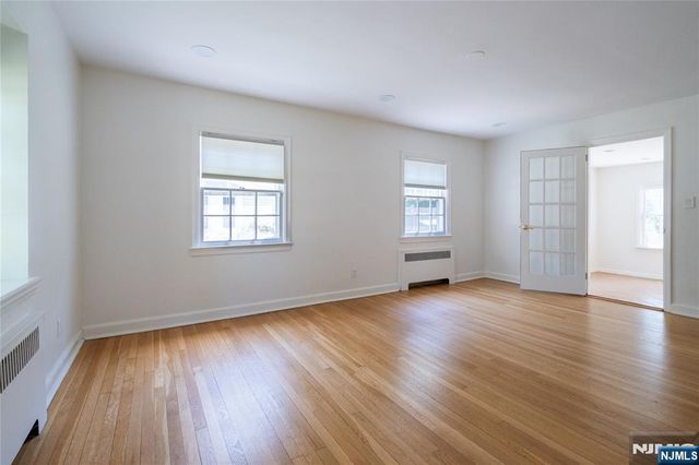198 Rodney Street, Glen Rock, NJ 07452