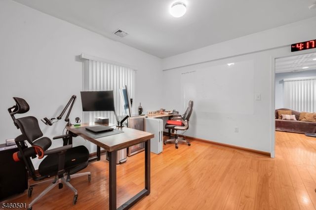 605 Corliss Ave, Phillipsburg Town, NJ 08865