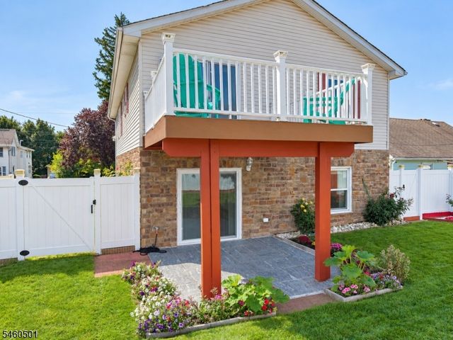 605 Corliss Ave, Phillipsburg Town, NJ 08865