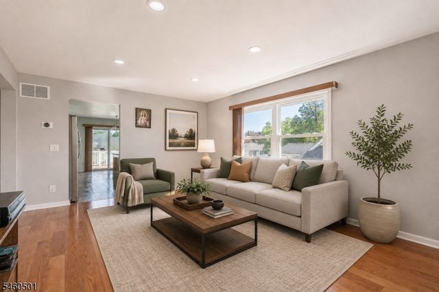 605 Corliss Ave, Phillipsburg Town, NJ 08865