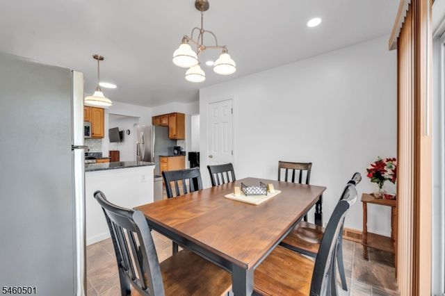 605 Corliss Ave, Phillipsburg Town, NJ 08865