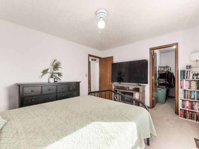 6363 Chelsea Glen Drive, Canal Winchester, OH 43110