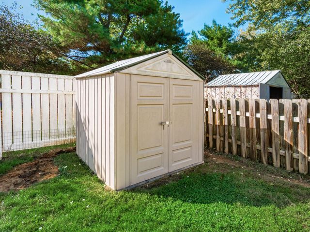 6363 Chelsea Glen Drive, Canal Winchester, OH 43110