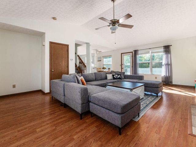 6363 Chelsea Glen Drive, Canal Winchester, OH 43110