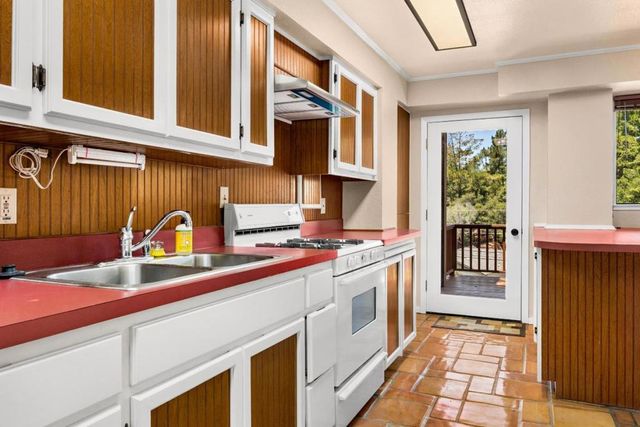 144 Bowen Avenue, Aptos, CA 95003
