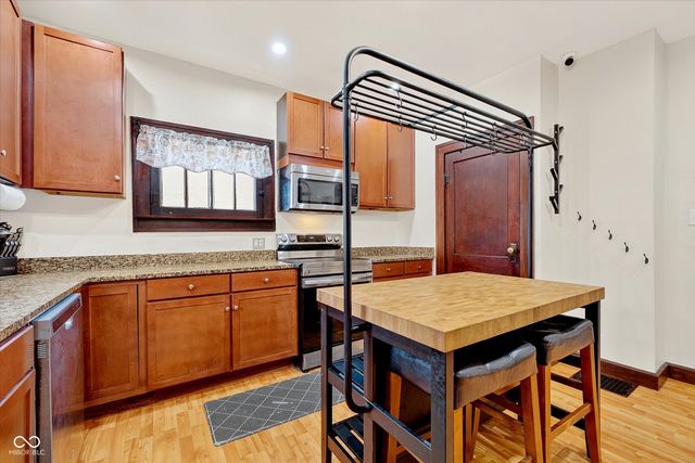 238 S Oakland Avenue, Indianapolis, IN 46201