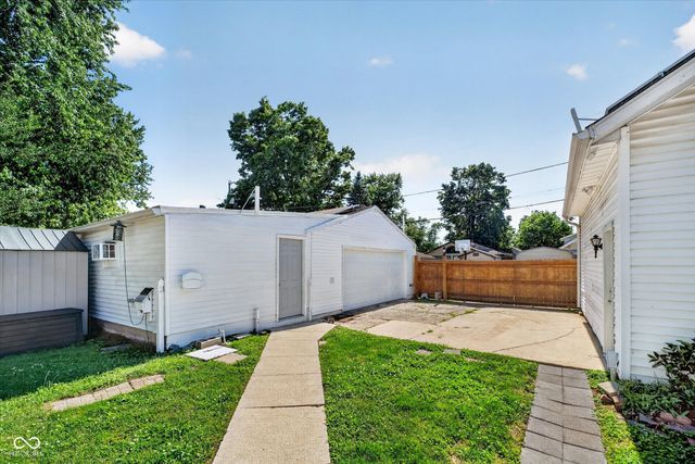 238 S Oakland Avenue, Indianapolis, IN 46201