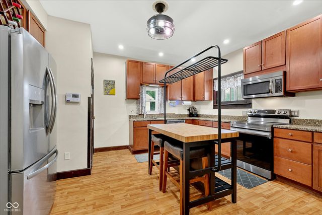 238 S Oakland Avenue, Indianapolis, IN 46201