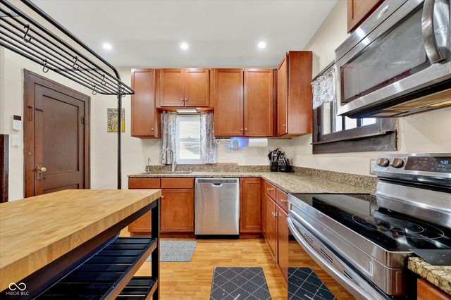 238 S Oakland Avenue, Indianapolis, IN 46201