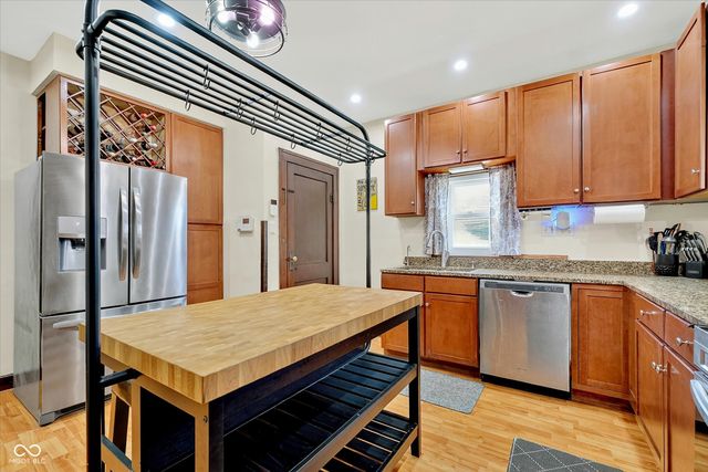 238 S Oakland Avenue, Indianapolis, IN 46201