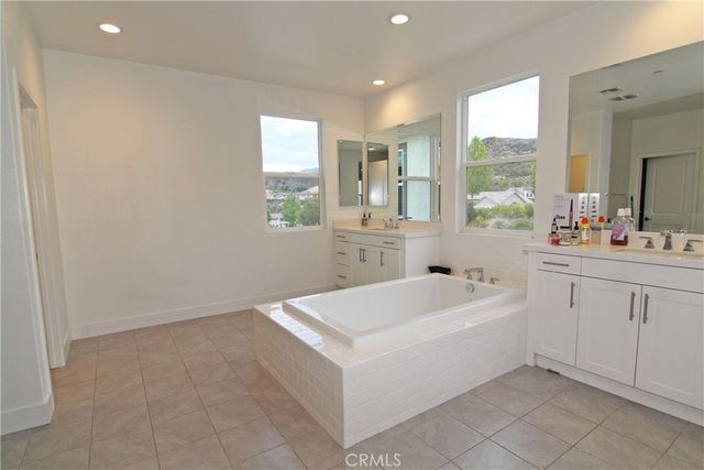 25085 Cypress Bluff Drive, Canyon Country, CA 91387