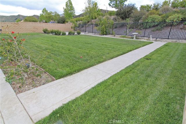 25085 Cypress Bluff Drive, Canyon Country, CA 91387