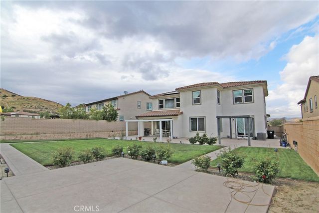 25085 Cypress Bluff Drive, Canyon Country, CA 91387