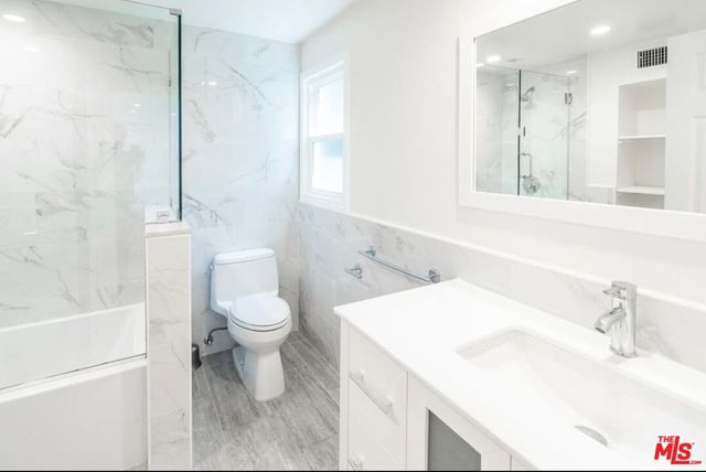 2201 Coldwater Canyon Drive, Beverly Hills, CA 90210