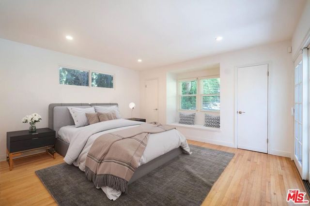 2201 Coldwater Canyon Drive, Beverly Hills, CA 90210