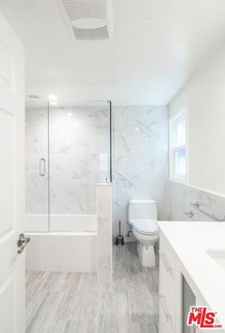 2201 Coldwater Canyon Drive, Beverly Hills, CA 90210