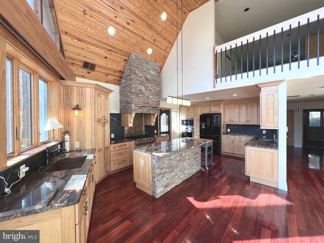 12889 EAGLES VIEW RD, Phoenix, MD 21131