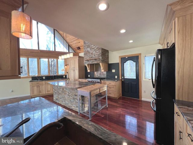12889 EAGLES VIEW RD, Phoenix, MD 21131