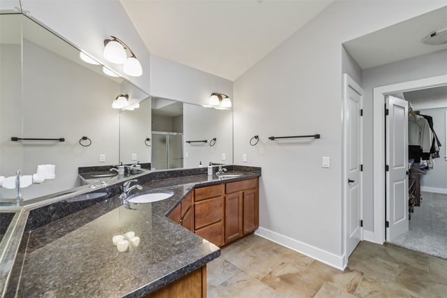16447 Buena Vista Drive, Clive, IA 50325