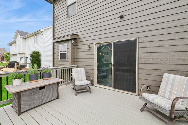 16447 Buena Vista Drive, Clive, IA 50325