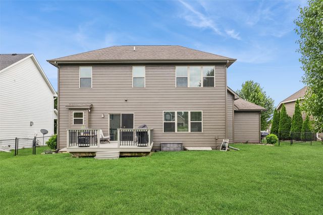16447 Buena Vista Drive, Clive, IA 50325